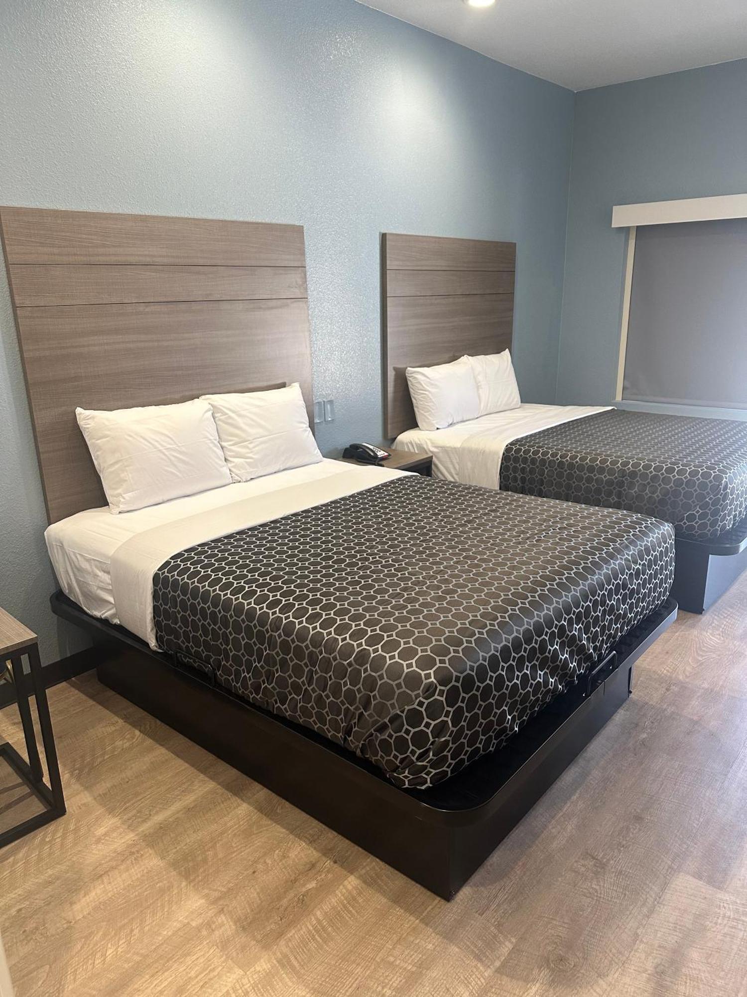 فورت وورث M&M Inn And Suites المظهر الخارجي الصورة